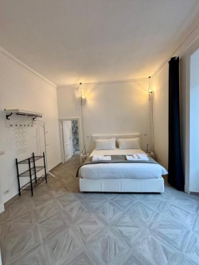 Vicolo Doria 2 Rome